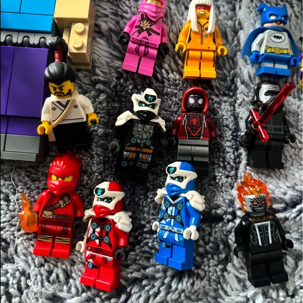 Huge LEGO lot for sale - Picture 2 of 4